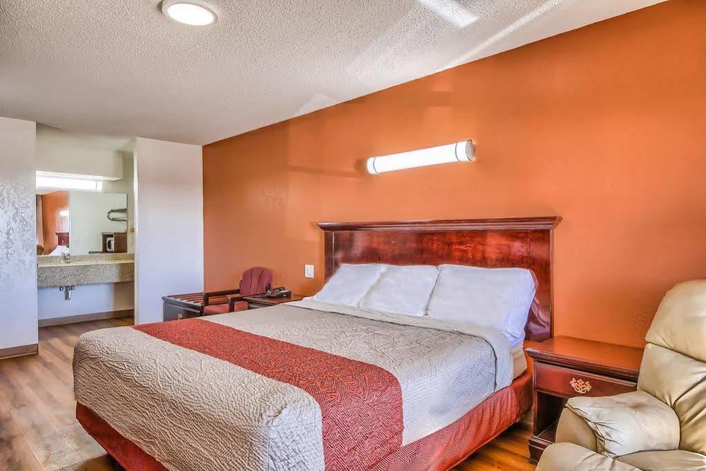 Hillcrest Inn & Suites Ozona Esterno foto